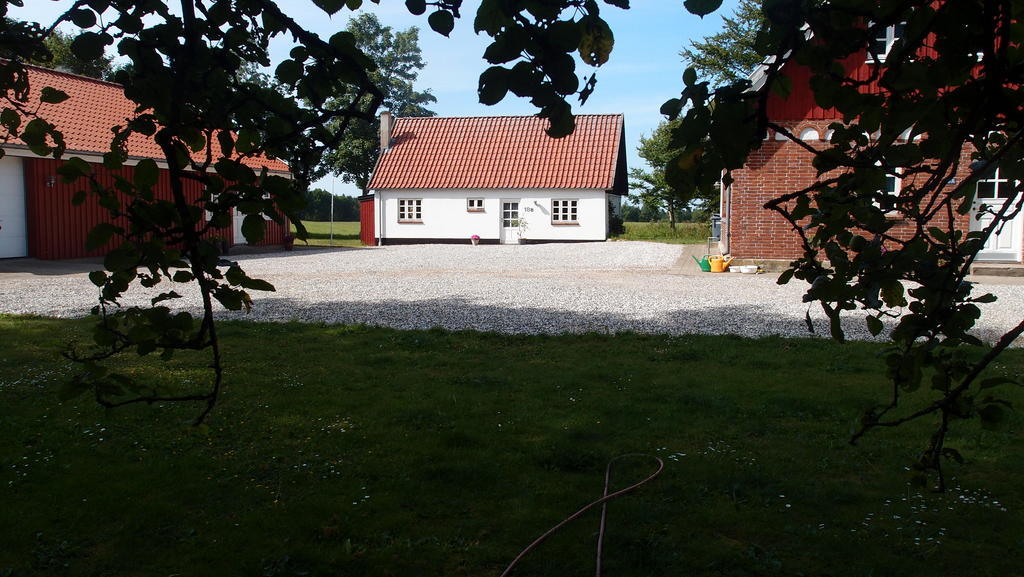 Bjaeldskovgaard Holiday House Funder Kirkeby Zimmer foto